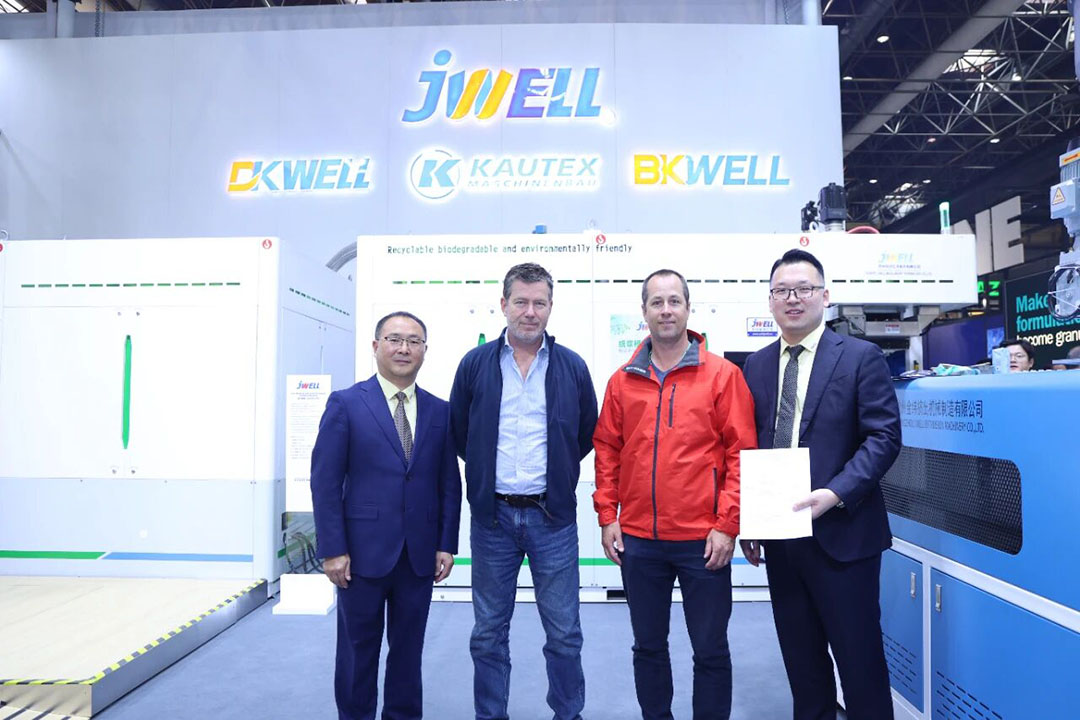 Jwell Machinery Win Frequent Orders Globally at K2025 Jwell Machinery Win Frequent Orders Globally at K2025